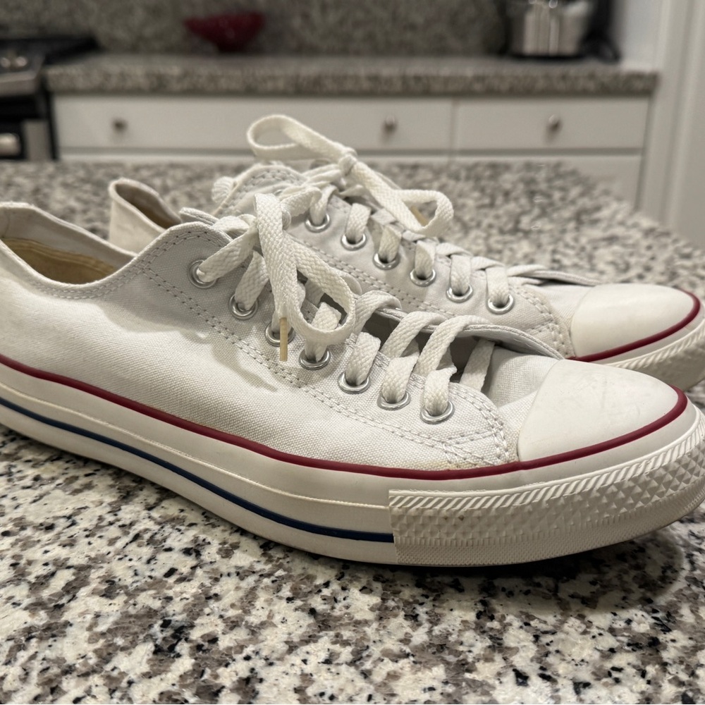 White Converse All-Star Chuck Taylor M7652 - Men’s 10 Women’s 12
